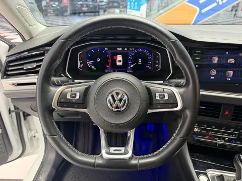 2022 Volkswagen Sagitar 1.4T 150HP L4 7DCT