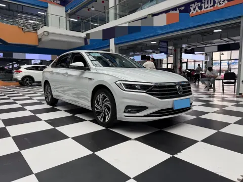 2022 Volkswagen Sagitar 1.4T 150HP L4 7DCT