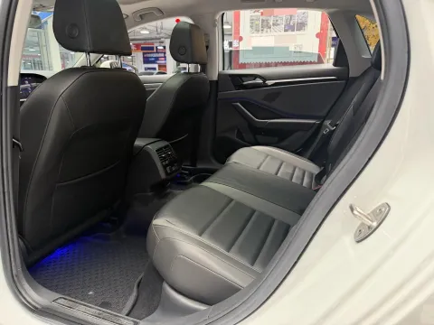 2022 Volkswagen Sagitar 1.4T 150HP L4 7DCT