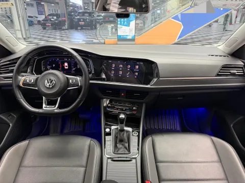 2022 Volkswagen Sagitar 1.4T 150HP L4 7DCT
