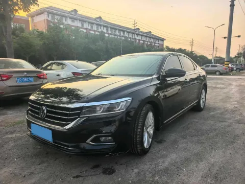 2020 Volkswagen Passat 2.0T 186HP L4 7DCT,autocango,china used car exporter,china ev exporter,chinese used car exporter,chinese used ev exporter