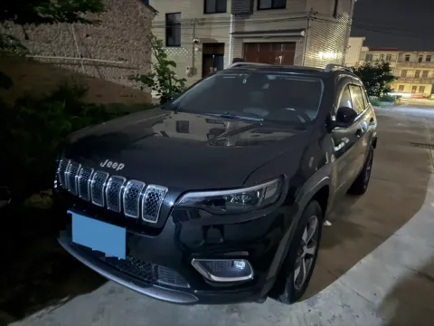 2019 JEEP CHEROKEE,autocango,china used car exporter,china ev exporter,chinese used car exporter,chinese used ev exporter
