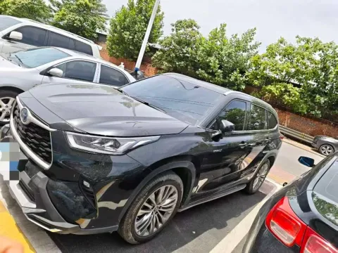 2022 TOYOTA HIGHLANDER,autocango,china used car exporter,china ev exporter,chinese used car exporter,chinese used ev exporter
