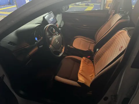 2020 Toyota Yaris L 1.5L 110HP L4 CVT