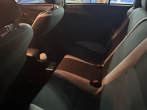 2020 Toyota Yaris L 1.5L 110HP L4 CVT