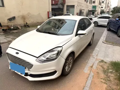 2019 FORD ESCORT,autocango,china used car exporter,china ev exporter,chinese used car exporter,chinese used ev exporter
