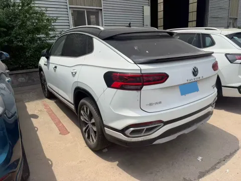 2020 Volkswagen Tayron X 2.0T 220HP L4 7DCT