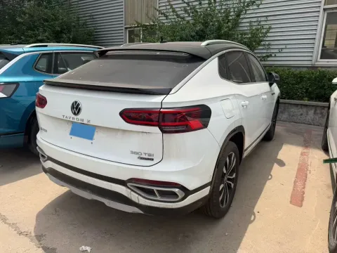 2020 Volkswagen Tayron X 2.0T 220HP L4 7DCT