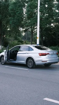 2021 Bestune T99 2.0T 224HP L4 6AT
