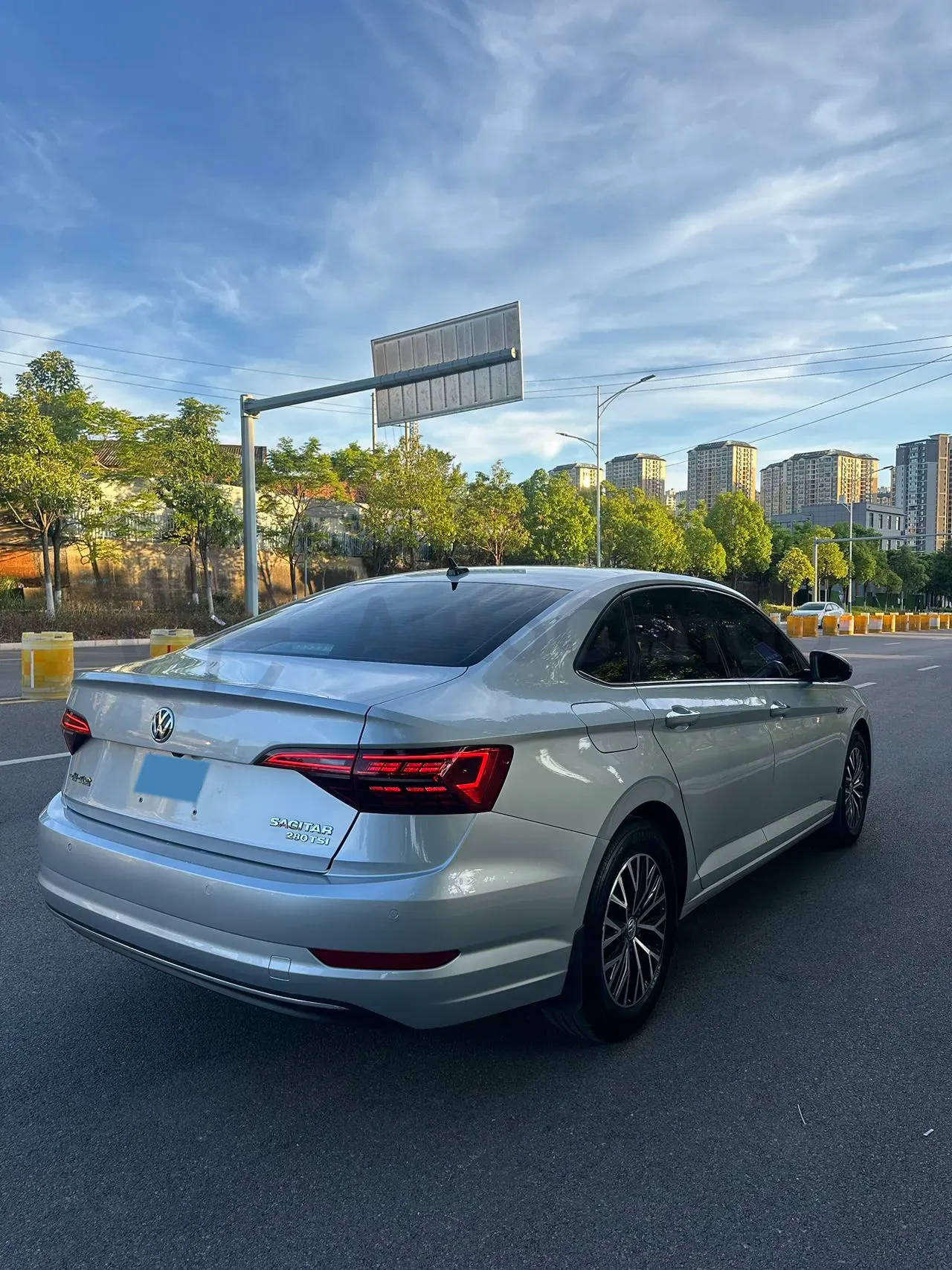 2021 Bestune T99 2.0T 224HP L4 6AT,autocango,china used car exporter,china ev exporter,chinese used car exporter,chinese used ev exporter