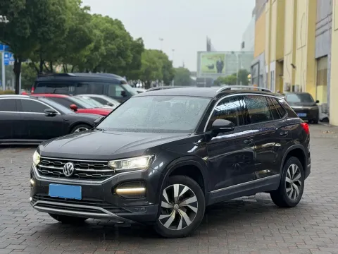 2019 JEEP CHEROKEE,autocango,china used car exporter,china ev exporter,chinese used car exporter,chinese used ev exporter