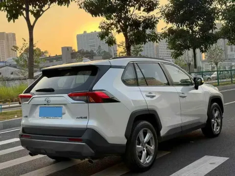 2022 Toyota RAV4 2.0L 171HP L4 CVT