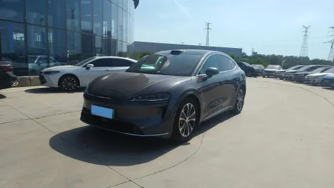 2025 LUXEED R7,autocango,china used car exporter,china ev exporter,chinese used car exporter,chinese used ev exporter