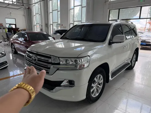 2015 TOYOTA LAND CRUISER,autocango,china used car exporter,china ev exporter,chinese used car exporter,chinese used ev exporter