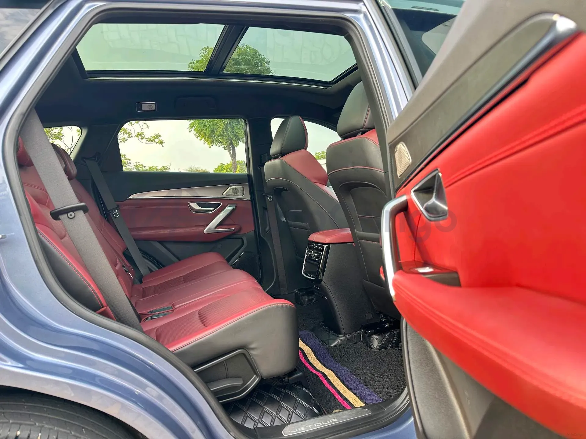 2021 Jetour X70 Plus 1.6T 197HP L4 7DCT,autocango,china used car exporter,china ev exporter,chinese used car exporter,chinese used ev exporter
