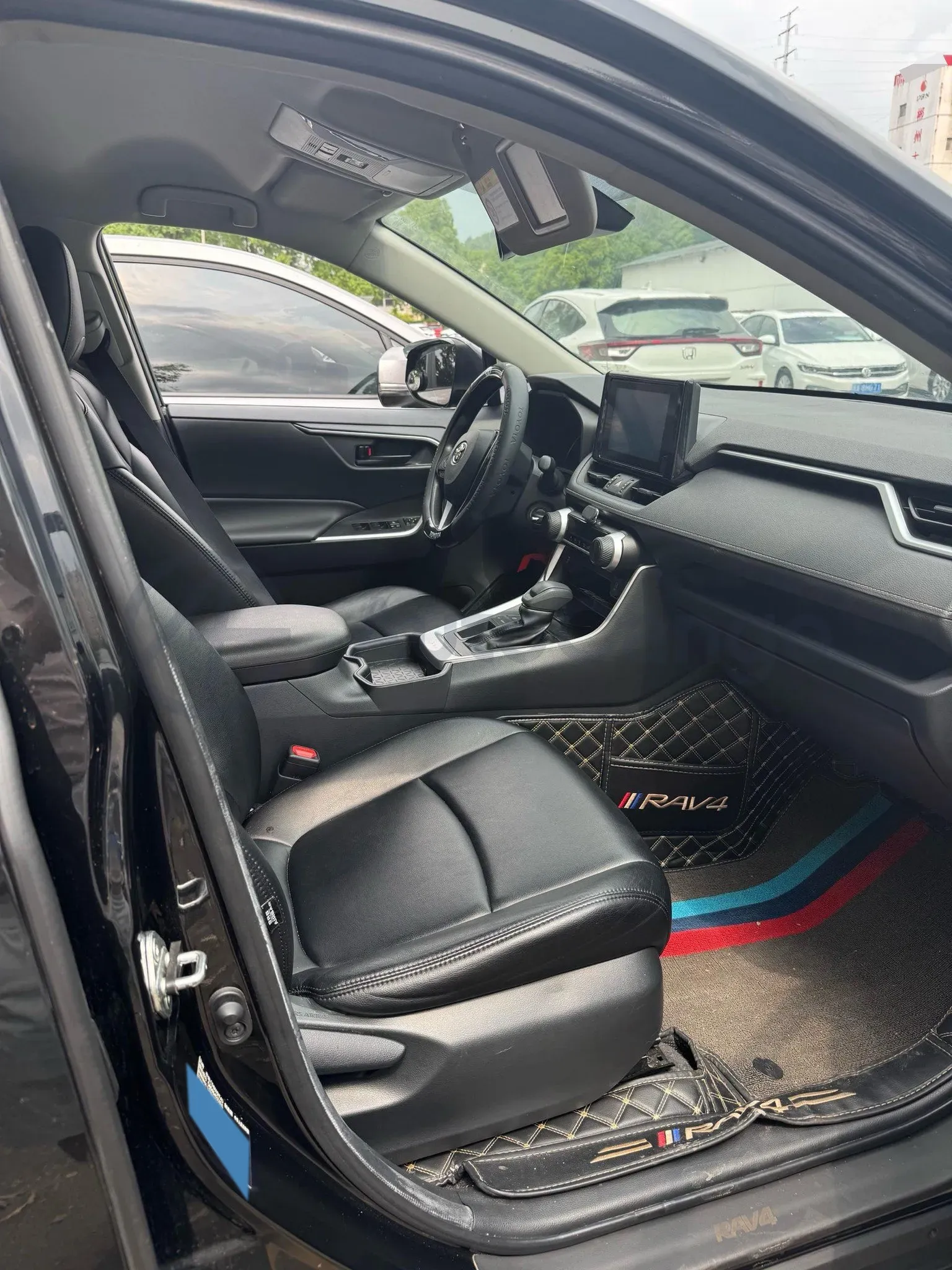 2022 Toyota RAV4 2.0L 171HP L4 CVT,autocango,china used car exporter,china ev exporter,chinese used car exporter,chinese used ev exporter