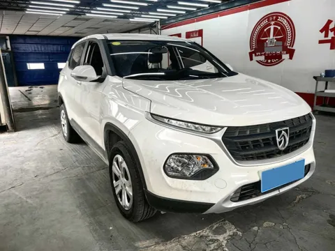 2021 BaoJun 510 1.5L 99HP L4 6MT,autocango,china used car exporter,china ev exporter,chinese used car exporter,chinese used ev exporter