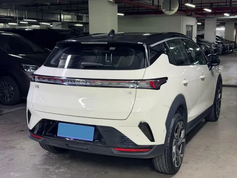 2025 LYNK&CO 06 1.5T 181HP L4 7DCT