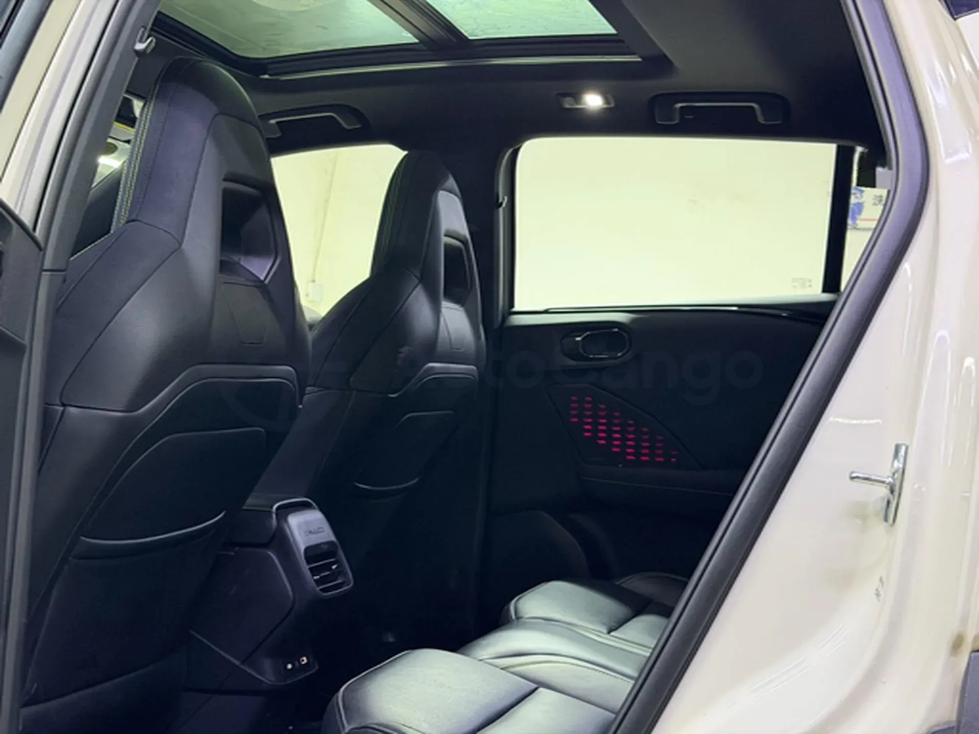 2025 LYNK&CO 06 1.5T 181HP L4 7DCT,autocango,china used car exporter,china ev exporter,chinese used car exporter,chinese used ev exporter