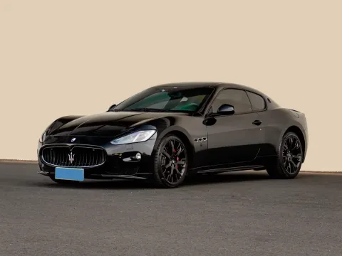 2013 MASERATI GRANTURISMO,autocango,china used car exporter,china ev exporter,chinese used car exporter,chinese used ev exporter