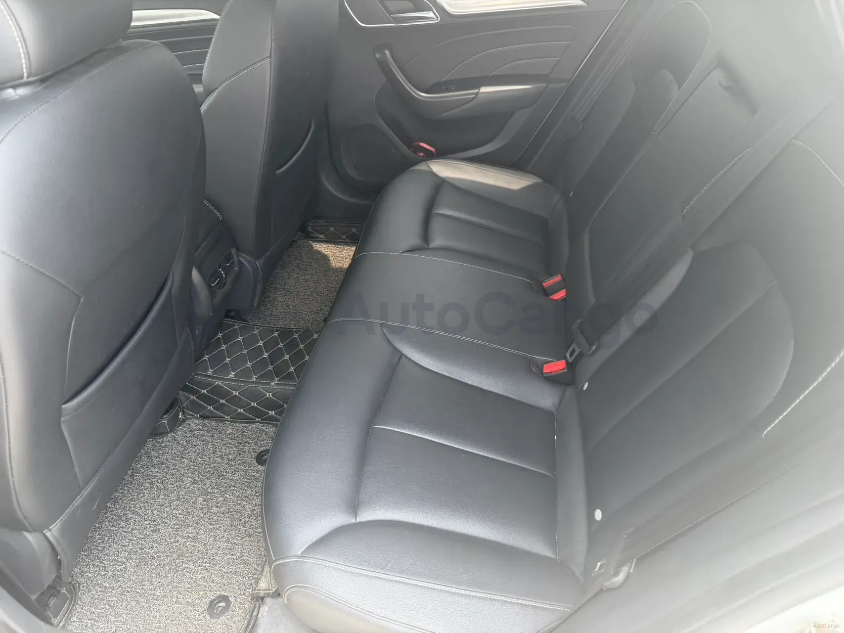 2017 Roewe i6 1.5T 169HP L4 7DCT,autocango,china used car exporter,china ev exporter,chinese used car exporter,chinese used ev exporter