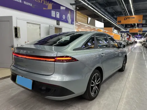 2026 Roewe D6 BEV