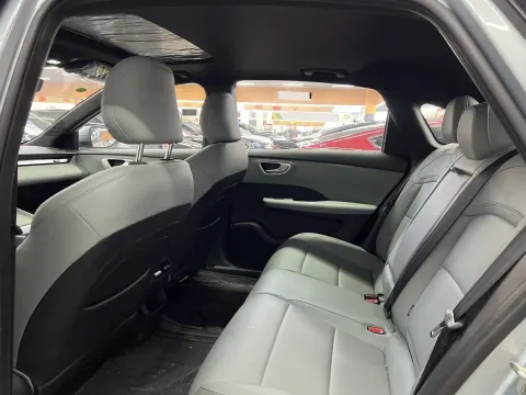 2026 Roewe D6 BEV