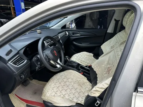 2019 Roewe i5 1.5L 120HP L4 CVT