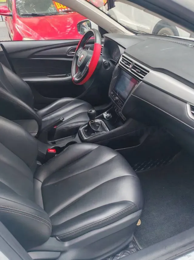 2019 Roewe i5 1.5L 120HP L4 5MT,autocango,china used car exporter,china ev exporter,chinese used car exporter,chinese used ev exporter