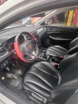 2019 Roewe i5 1.5L 120HP L4 5MT