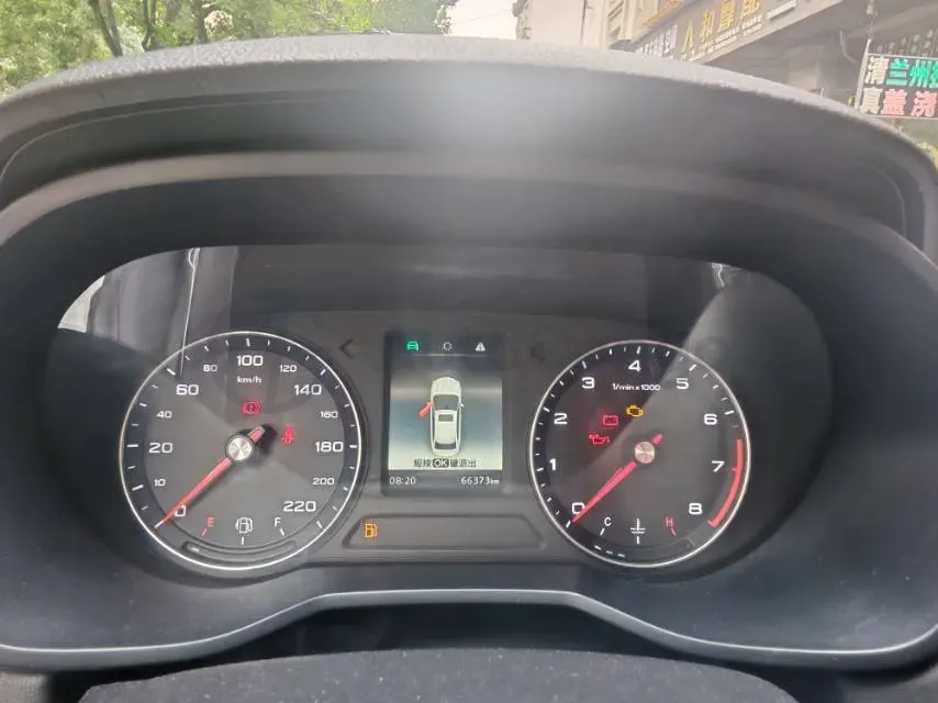 2019 Roewe i5 1.5L 120HP L4 5MT,autocango,china used car exporter,china ev exporter,chinese used car exporter,chinese used ev exporter