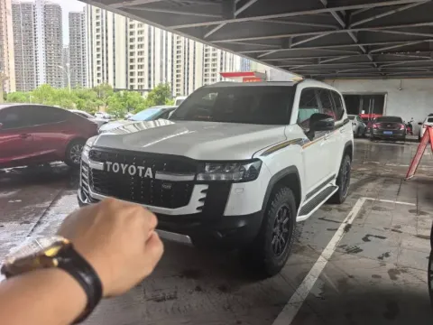 2021 BMW X7,autocango,china used car exporter,china ev exporter,chinese used car exporter,chinese used ev exporter