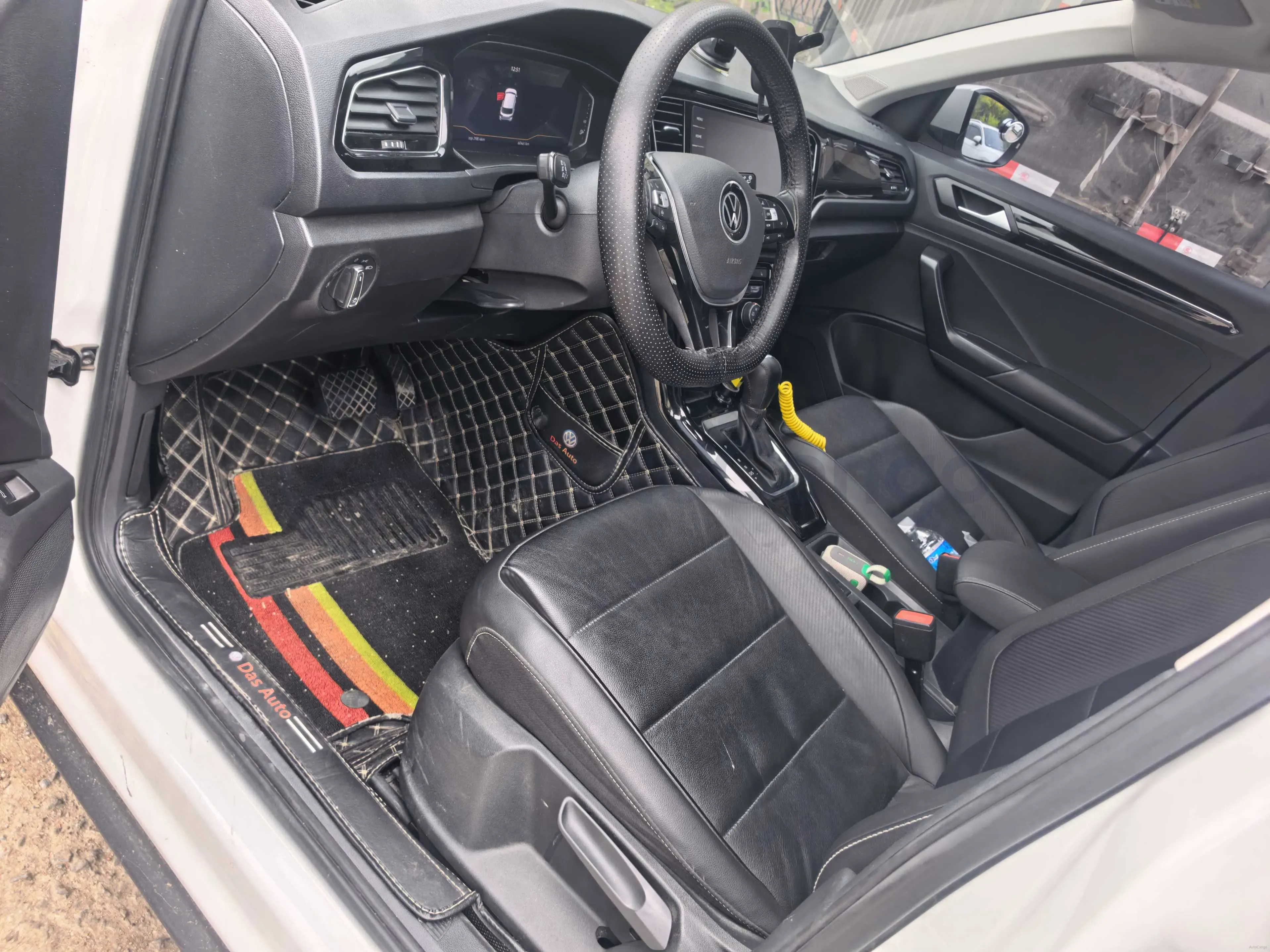 2021 Volkswagen T-Roc 1.4T 150HP L4 7DCT,autocango,china used car exporter,china ev exporter,chinese used car exporter,chinese used ev exporter