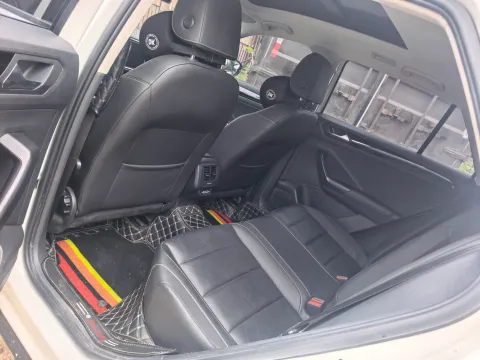 2021 Volkswagen T-Roc 1.4T 150HP L4 7DCT