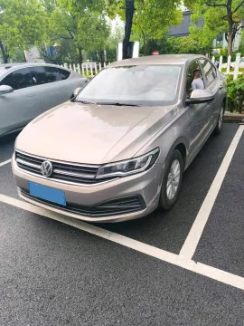 2019 BESTUNE T77,autocango,china used car exporter,china ev exporter,chinese used car exporter,chinese used ev exporter