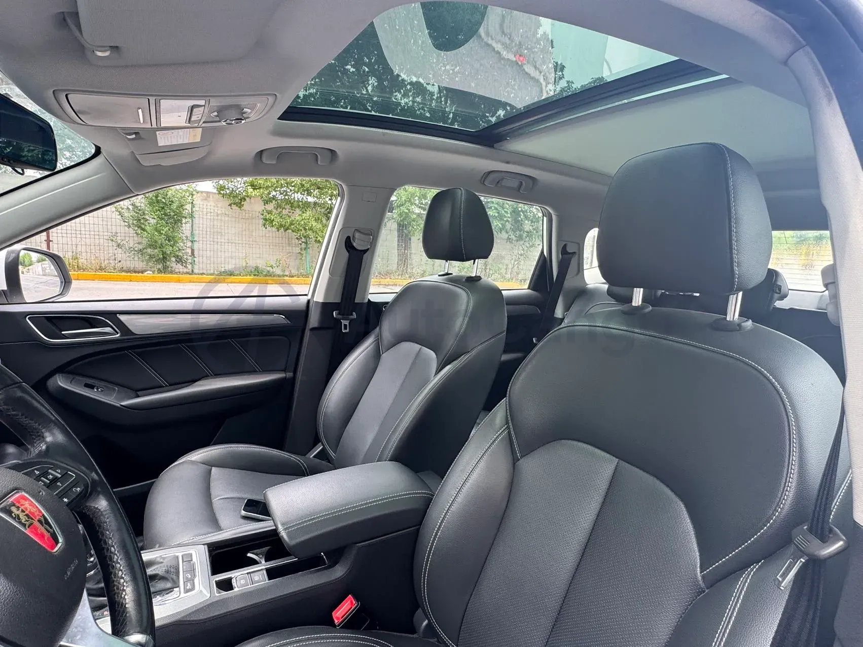 2018 Roewe RX5 1.5T 169HP L4 7DCT,autocango,china used car exporter,china ev exporter,chinese used car exporter,chinese used ev exporter