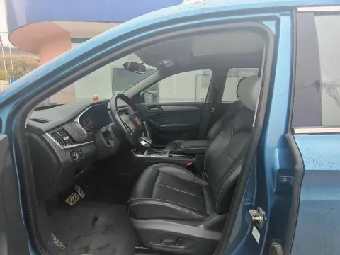 2018 Roewe RX5 2.0T 220HP L4 6DCT