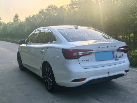 2021 Roewe i5 1.5L 120HP L4 5MT