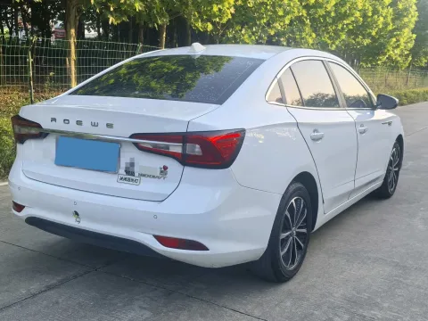 2021 Roewe i5 1.5L 120HP L4 5MT