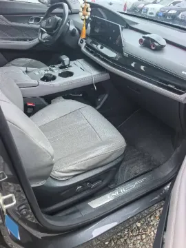 2023 ChangAn UNI-K iDD 1.5T 170HP L4 6TCT PHEV 28.39KWH