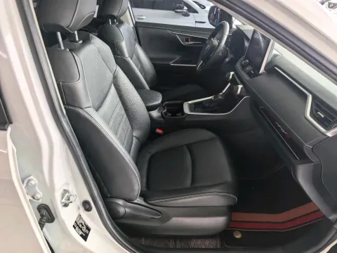 2021 Toyota RAV4 2.0L 171HP L4 CVT