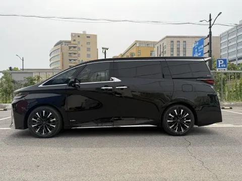 2024 Toyota Vellfire 2.5L 190HP L4 E-CVT Hybrid,autocango,china used car exporter,china ev exporter,chinese used car exporter,chinese used ev exporter