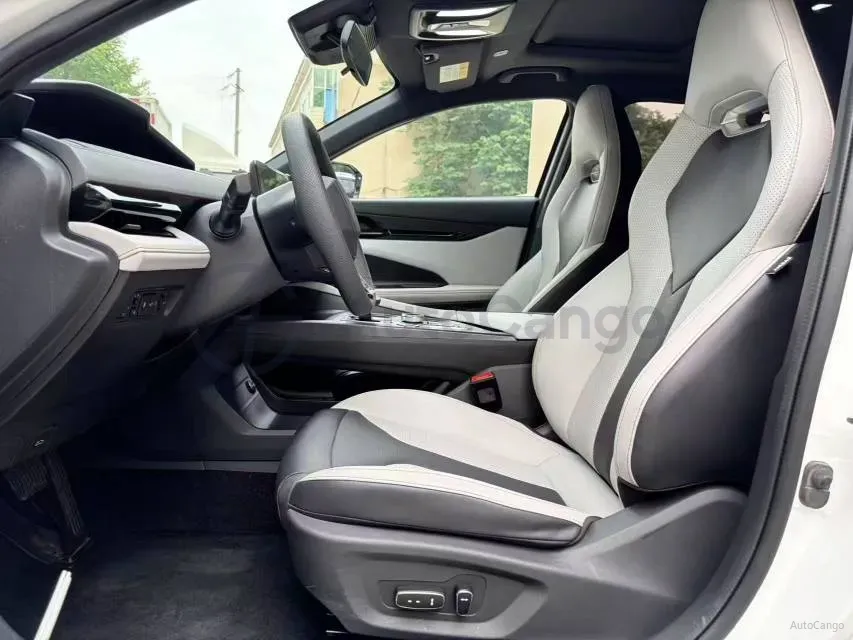 2024 ChangAn UNI-V iDD 1.5L 110HP L4 E-CVT PHEV 18.99KWH,autocango,china used car exporter,china ev exporter,chinese used car exporter,chinese used ev exporter