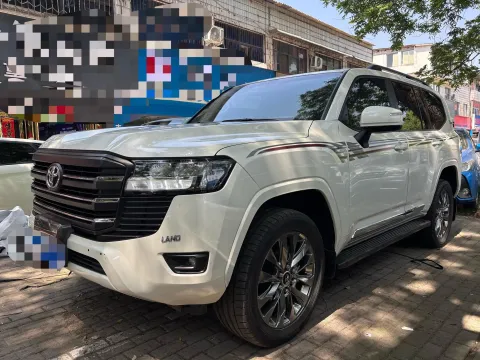 2022 TOYOTA LAND CRUISER,autocango,china used car exporter,china ev exporter,chinese used car exporter,chinese used ev exporter