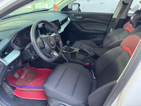 2023 MG 5 1.5L 129HP L4 5MT