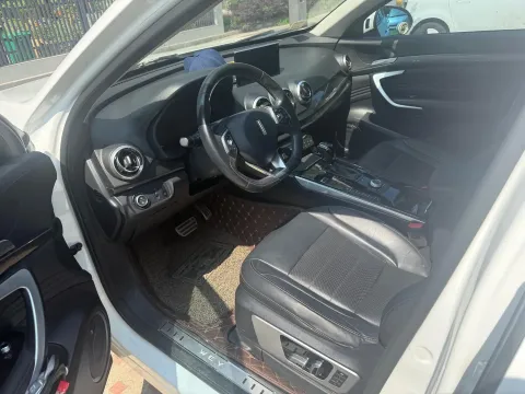2017 WEY VV7 2.0T 234HP L4 7DCT