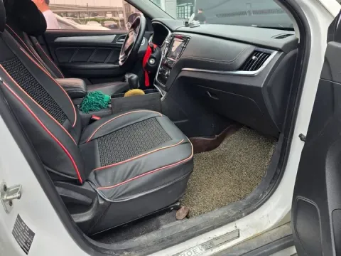 2016 Roewe RX5 1.5T 169HP L4 6MT,autocango,china used car exporter,china ev exporter,chinese used car exporter,chinese used ev exporter