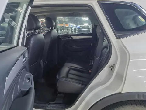 2019 Roewe i6 1.5T 169HP L4 7DCT