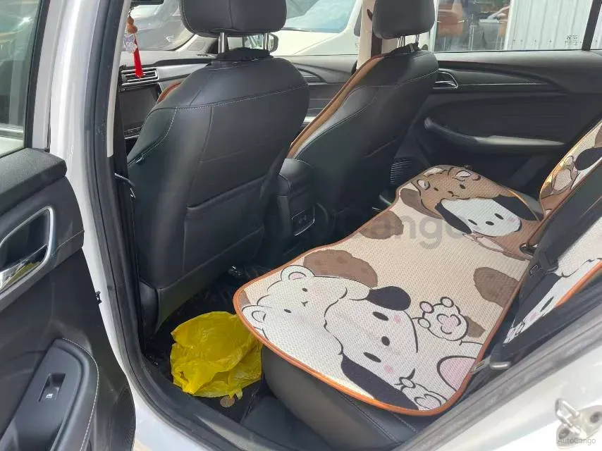 2019 Roewe i5 1.5L 120HP L4 CVT,autocango,china used car exporter,china ev exporter,chinese used car exporter,chinese used ev exporter