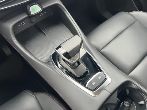 2025 MG 5 1.5T 181HP L4 7DCT